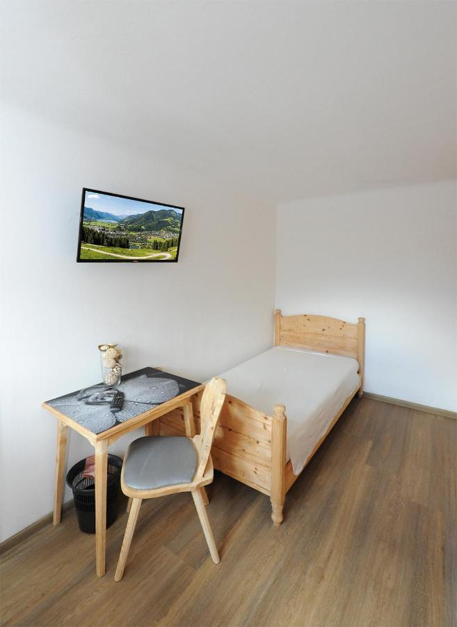 Chalet Gloria - Doppel- Und Mehrbettzimmer Fusch an der Glocknerstraße Exterior foto